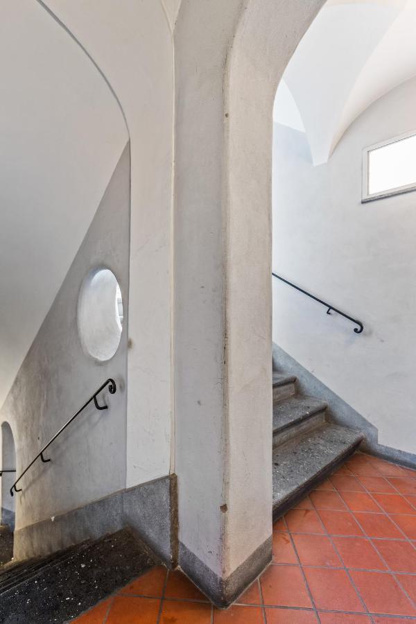 R.C. Cappellari Charming Campo De Fiori Apartment Rome Luaran gambar