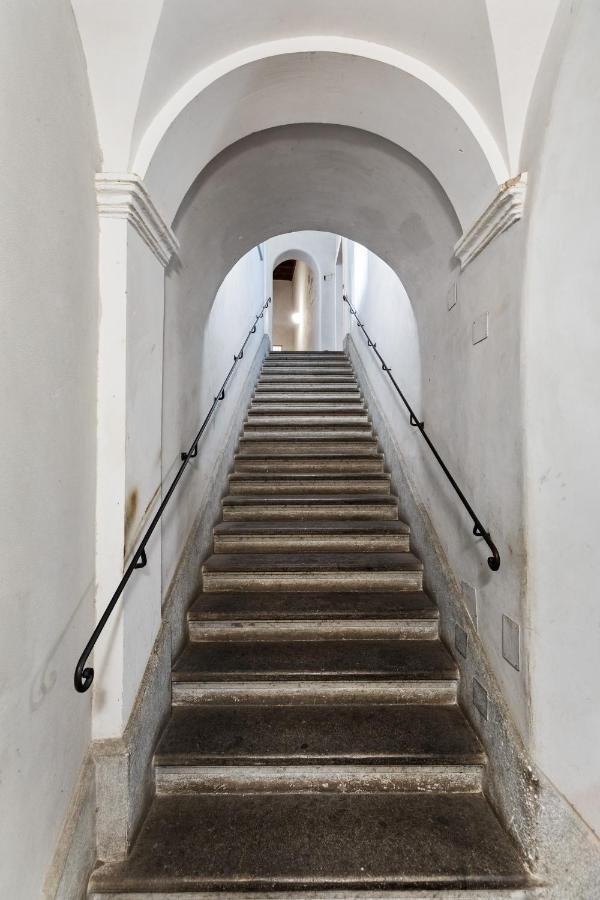 R.C. Cappellari Charming Campo De Fiori Apartment Rome Luaran gambar