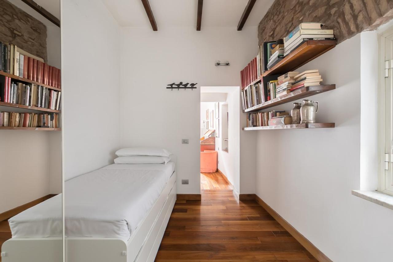 R.C. Cappellari Charming Campo De Fiori Apartment Rome Luaran gambar