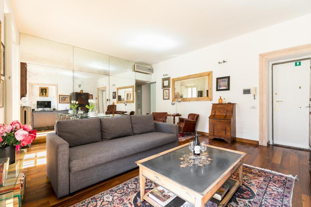 R.C. Cappellari Charming Campo De Fiori Apartment Rome Luaran gambar